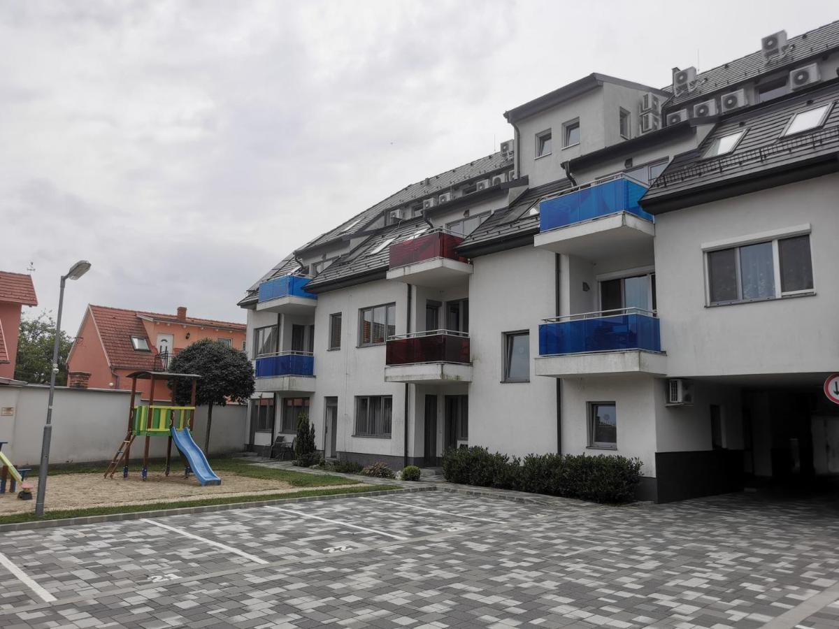 Szabo Apartman シャールヴァール エクステリア 写真