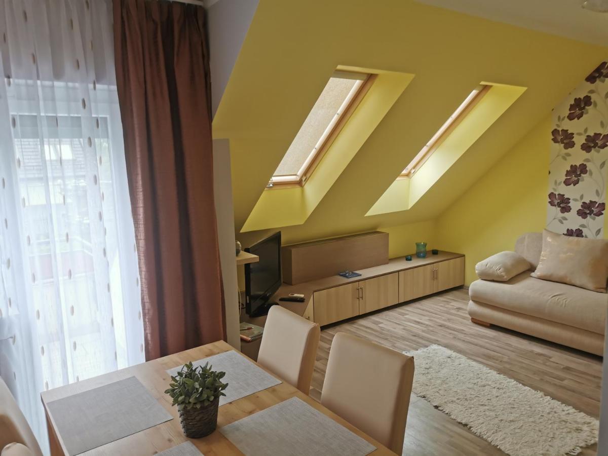 Szabo Apartman シャールヴァール エクステリア 写真